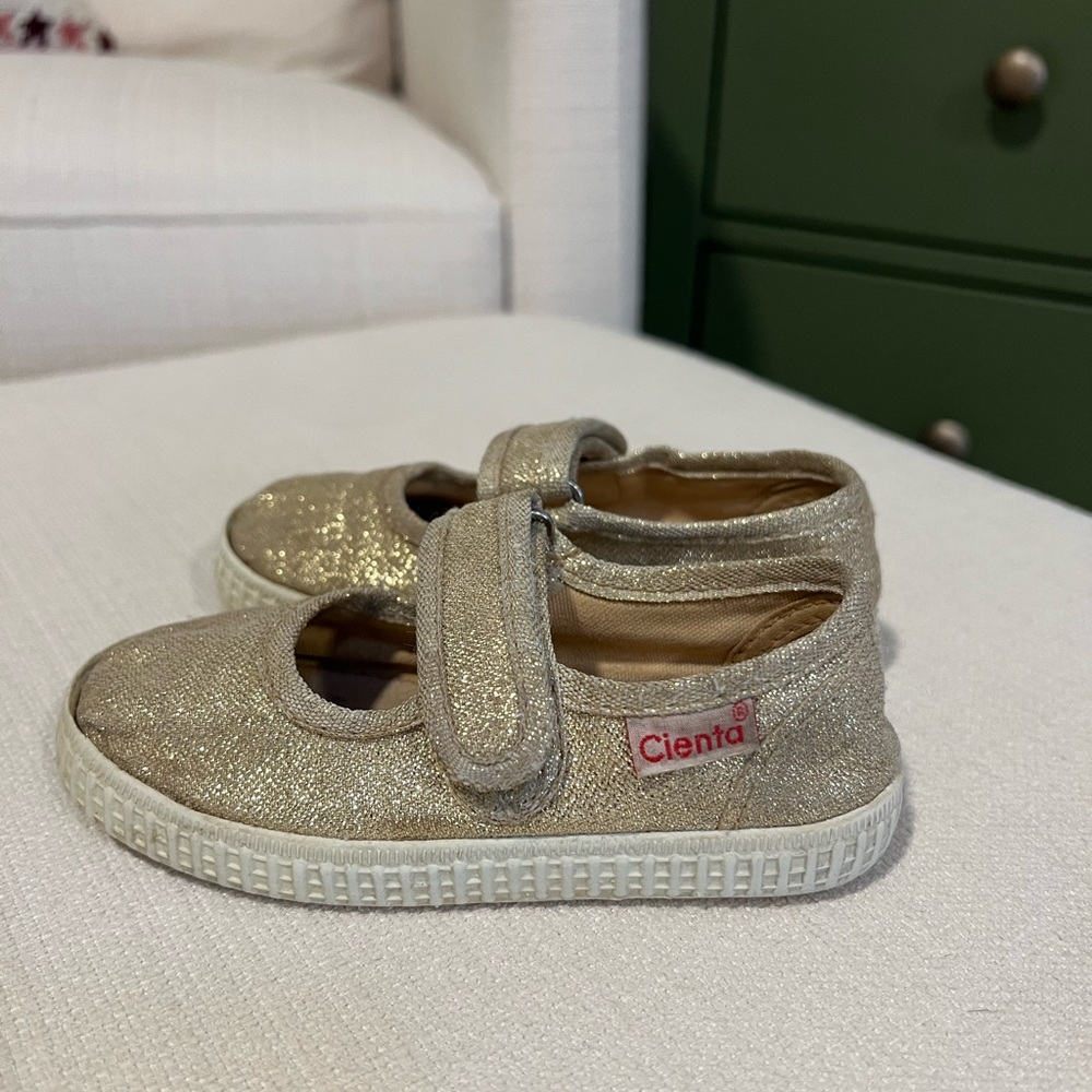 SOLD Cienta gold “party shoes” Mary Jane’s!